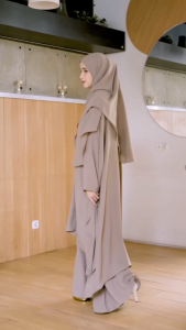 Dayana One Set Tunik Melayu Plus Hijab ( Set Tunik Rok dan Hijab )