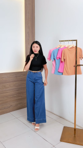 [MUA 2 GIẢM 25K] Quần jeans nữ ống rộng xanh đậm denim mềm dày dặn tôn dáng thoải mái thời trang GUMAC LQJF0124