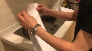 1 Roll Sticker dapur Anti Panas 60CM X 3M Tahan panas Waterproof Stiker dapur Cantik Anti Jamur Sticker dapur Anti Minyak dan Api