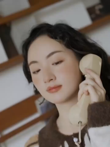 💥[A340] Áo len nữ Montoghi dệt kim KẺ SỌC PHỐI DÂY dáng CROPTOP phong cách Hàn Quốc trẻ trung - L2M