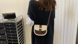 French niche design retro womens shoulder bag messenger bag