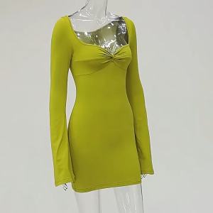 Đầm khoét sâu gợi cảm theo phong cách Âu Mỹ cổ chữ V xếp chéo màu trơn tay chuông đi lại và váy ôm