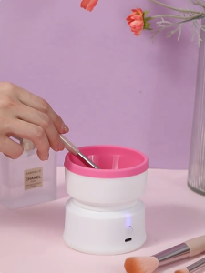 Makeup Brush Cleaner Machine USB Charge Makeup Brush Cleaning Tool for Beauty Makeup Brush Sets of Various Sizes Eyeshadow Blush Brushes Stylish Auto Spinner