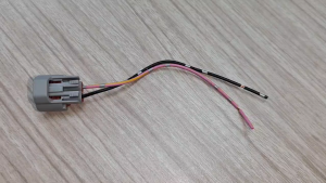LAMP SOCKET VALVE SOCKET FOR HINO 300 DUTRO HINO 500 TOYOTA PERODUA
