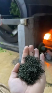 (Loại Thượng Hạng) COMBO 2 Gói Trà Xanh Tân Cương 200gram Trà Bắc Thơm Ngon Chuẩn Tân Cương Thái Nguyên