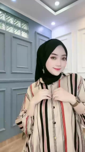 Lili Set Stelan Pakaian Wanita Viral Terkini & One Set Rayon Viscous Premium Mix Crinkle Airflow Terbaru