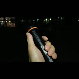 Đèn lặn ACEBEAM D20 2.0 sáng 2200lm xa 500m pin 21700 5000 mAh chịu ngập sâu 200m