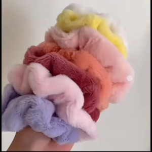 Cột vải scrunchies lông mịn màng nhiều màu xịn hịn dây buộc tóc bé gái phụ kiện tóc nữ Hàn Quốc cao cấp - thương hiệu Vợ Chồng Tôi