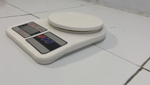 HATAYASHOP-TIMBANGAN DIGITAL MURAH / PROMO FREE BATERAI Timbangan Dapur Digital SF 400 Kapasitas 10 Kg / Timbangan Dapur Digital SF400 10Kg FREE BATERAI Kitchen Scale SF 400 Kapasitas Kue Tepung Bahan LCD MURAH MERIAH /timbangan dapur digital sf400 kapasi