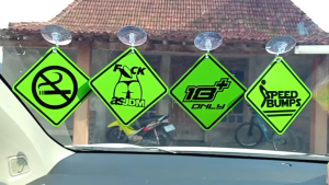 Akrilik Gantungan Kaca Mobil dan Truck Variasi Bebas Custom Decal Store 08
