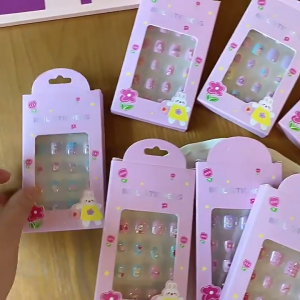 12pcs/Set Kids Cute Princess Beauty Nail Art Set Fake Nails Cartoon Characters With Stick Glue High Quality Press On Nail Art Do it Yourself Personalizes Design
