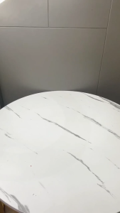 Kiara Korean Pantofel Hitam W8605: Desain Fashionable & Nyaman untuk Pria