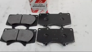 BRAKE PAD HILUX FORTUNER KAMPAS REM DEPAN HILUX REVO FORTUNER VRZ 04465-0K360
