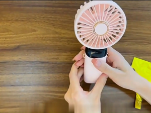 OFM-C1135 Kipas Angin Lipat Mini 5-Speed Wind Led Display dengan Aromaterapi USB 10000mAh Kipas