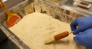 หม้อทอดคอร์นด็อกไฟฟ้า ความจุ 12L พร้อมปุ่มหยุดอัตโนมัติ และลิ่มหยุดเช็คสมาร์ทชิป พร้อมส่ง