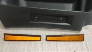 J119S06 FOOT STEP REFLECTOR FUSO FE71 FE83 FE85 LORRY TRUCK AKSESORI