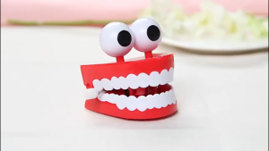 ID Mainan Putar Gigi Interesting Tooth No.12067