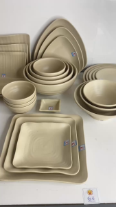 Đĩa vuông gợn nâu nhám nhựa Melamine có 3 size nhỏ - trung - lớn