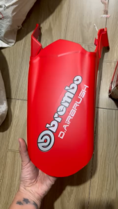 Dè nối chắn bùn bánh sau đủ màu xe Exciter 150 và Exciter 155 Yamaha