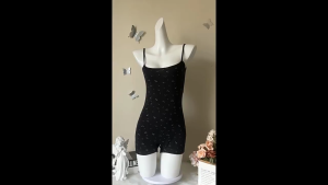 บอดี้สูทสายเดี่ยวสีดำ ลายดอกไม้ ผ้ายืด พรางหุ่นให้เพรียวได้ ใส่วันสบายๆ หรือใส่ไปเที่ยวก็เก๋ #2411