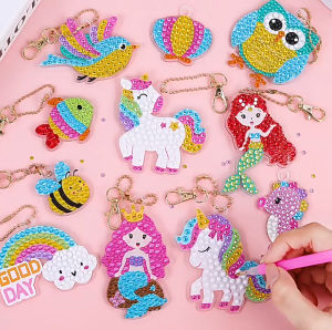 DIY Diamond Painting DIY Gantungan Kunci Guka Set DIY Gem Keychain Mainan Anak Perempuan Goka Set Stiker Diamond Edukasi Mainan Anak