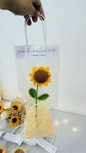 (ถุงไทย) ดอกไม้ทานตะวัน แฮนเมด ดอกไม้ไหมพรม ปัจฉิมรับปริญญา(1ชุด)มีถุงใส กระดาษฝอย พร้อมส่ง