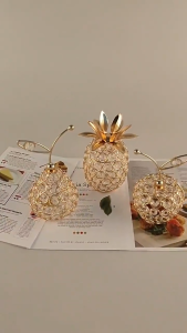 Pir / Nanas / Apel Ornamen Kristal Buah / Dekorasi Ruang Tamu Kristal