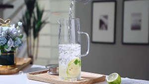 CCN Elegant Borosilicate Glass Pitcher and Mug Set with Stainless Steel Lid Heat-Resistant Water Jug for Coffee and Tea