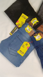 Celana Panjang Jeans Slimfit Pria Berkualitas Tinggi