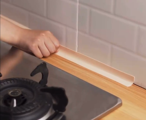 กันน้ำใช้ปิดร่องขอบอ่าง เทปกันน้ํา เทปติดขอบห้องน้ำ เทปติดขอบซิงค์ล้างจาน ป้องกันคราบมัน กันเชื้อรา ใช้งานสะดวก เทปกันน้ำสำหรับติดบริเวณอ่างล้า