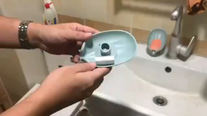 Portable Soap Box Bathroom Soap Holder Storage Tray Bathroom Supplies Kitchen Accessories