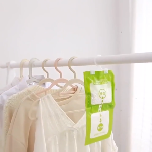 Sỉ 5 Túi Hút Ẩm Gói Hút Ẩm Chống Mốc Có Móc Treo Tủ Quần Áo Hoặc Phòng Kín-NIEVE