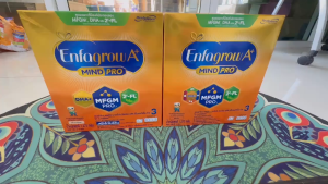 ENFAGROW เอนฟาโกร ช่วงวัยที่ 3และ4 ผ้าเมรู 360 ดีเอชเอพลูส์ ผ้าอีเอฟชี่มีเอ็มเอฟจีเอ็ม โปร กลิ่นจืด และ วานิลลา1275 กรัม ขนาดใหม่