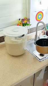 พร้อมส่ง ถังข้าวสาร กล่องเก็บข้าวสาร ถังเก็บข้าวสาร ป้องกันแมลง ป้องกันความชื้น ความจุ 5/10/15 ก.ก.