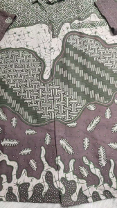 Galeri Batik Ardev - Kairav Kemeja Batik Pria Slim Fit Lengan Pendek Atasan Batik Warna Sage