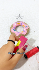 Mata Nenek Pencet Plastik Warna Warni Alat Masukin Benang Peralatan Perlengkapan Jahit Pengait Jahitan Sewer Sewing Seam Menjahit Bantu Berkualitas Rajut Rajutan Sulam Tailor Penjahit Menjahit Prem Tajam Pakaian Home Stuff Grosir Prakarya Malang