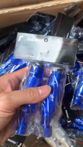 (Hình thật video thật) chống đổ gù gác chân sau cho xe máy đủ màu sử dụng cho nhiều dòng xe máy