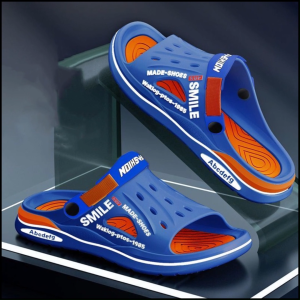 Mens summer slippers beach comfortable and refreshing slippers new original sales of non-slip home dual-use slippers Casual sandals