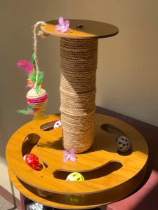 Garukan Kucing Panjatan & Mainan Cakaran Kucing