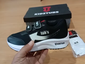 Sepatu Sekolah Anak Laki Laki Karakter GRATIS KAOS KAKI Usia PAUD TK SD SMP Kelas 1 2 3 4 5 6 7 8 9 0 Tahun-KIDZTUBS BRAND1115