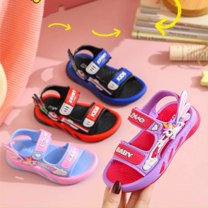 Boys sandals Summer 2024 new childrens soft soles anti-slip cool beach shoes CuHK boys student children shoes