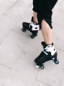 Roller Skates Adjustable Flashing Wheels Double Row 4 Wheels Adults Kids Anti-collision Shoe Shell