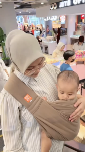 Gendongan Bayi Samping Instan Geos Busa Gen Two Premium 1 Layer QYO-QYO