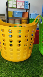 ตะกร้าผ้าทรงหัวใจ รหัส 02-A (กว้าง39.5xสูง41.5 cm) ใส่เสื้อผ้า จัดเก็บสิ่งของได้หลากหลาย พลาสติกแข็งแรงยืดหยุ่นได้ สีสดใส ของแท้ LWN Life