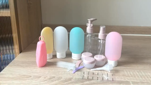 Makeup bottle vacuum travel portable set cosmetics liquid foundation lotion spray bottle empty