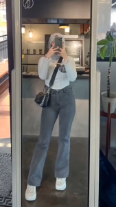 Celana Cutbray Jeans Highwaist Wanita Terlaris Trend Terbaru 2024