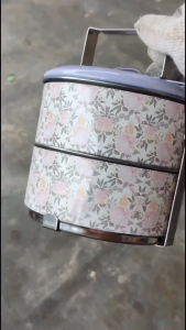 【COVER CUSTOMIZE NAME】14CM Purple Flora Multilayer Portable Stainless Steel Tiffin Carrier Mangkuk Tingkat Lunch Box Food Carrier 紫色花卉不锈钢大容量饭桶多层分层分格便当盒家用不保温饭盒食格可定制雕刻名字 LOGO