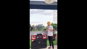 Loa Karaoke MTMax BK47 - Công Suất 500W Tặng Kèm 2 Micro Không Dây Bằng Kim Loại UHF Chóng Hú Cực Tốt Hỗ Trợ Kết Nối Bluetooth USB AUX.