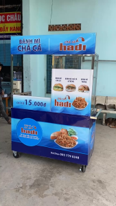 Xe bánh mì chả cá 1m2 mẫu đẹp ko cối ép chả