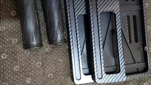 Paketan Dudukan Plat Nomor Motor Karbon & Hand Grip Standar Yamaha